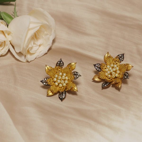 flower studs