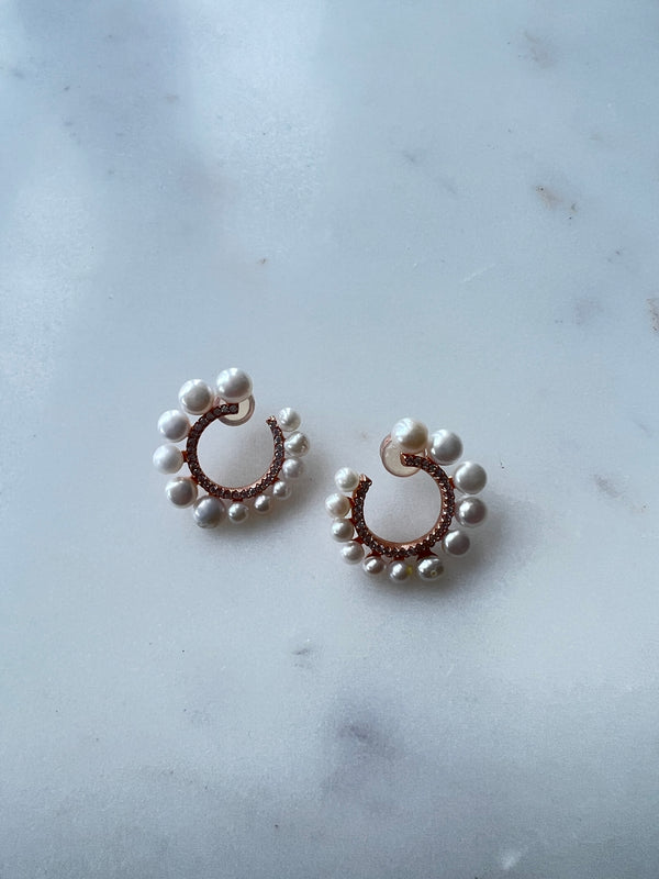 Pearl rose gold studs