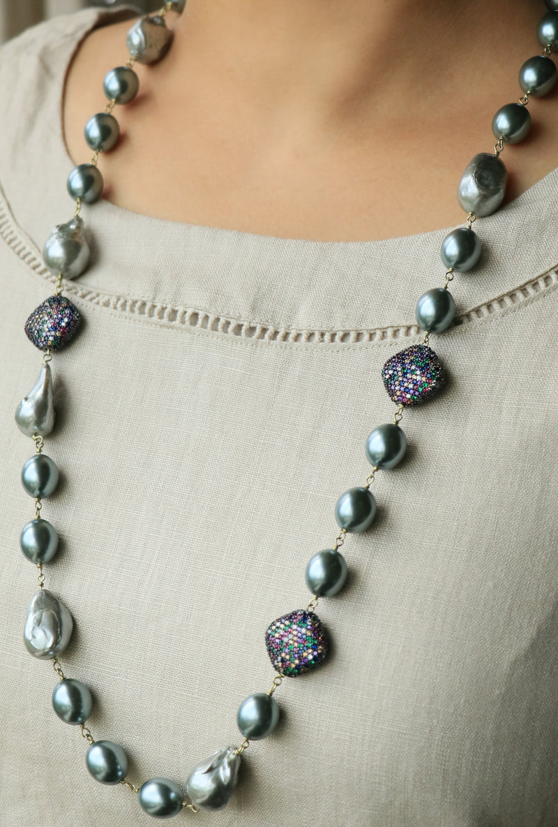 Baroque Neckpiece with Diamond beads