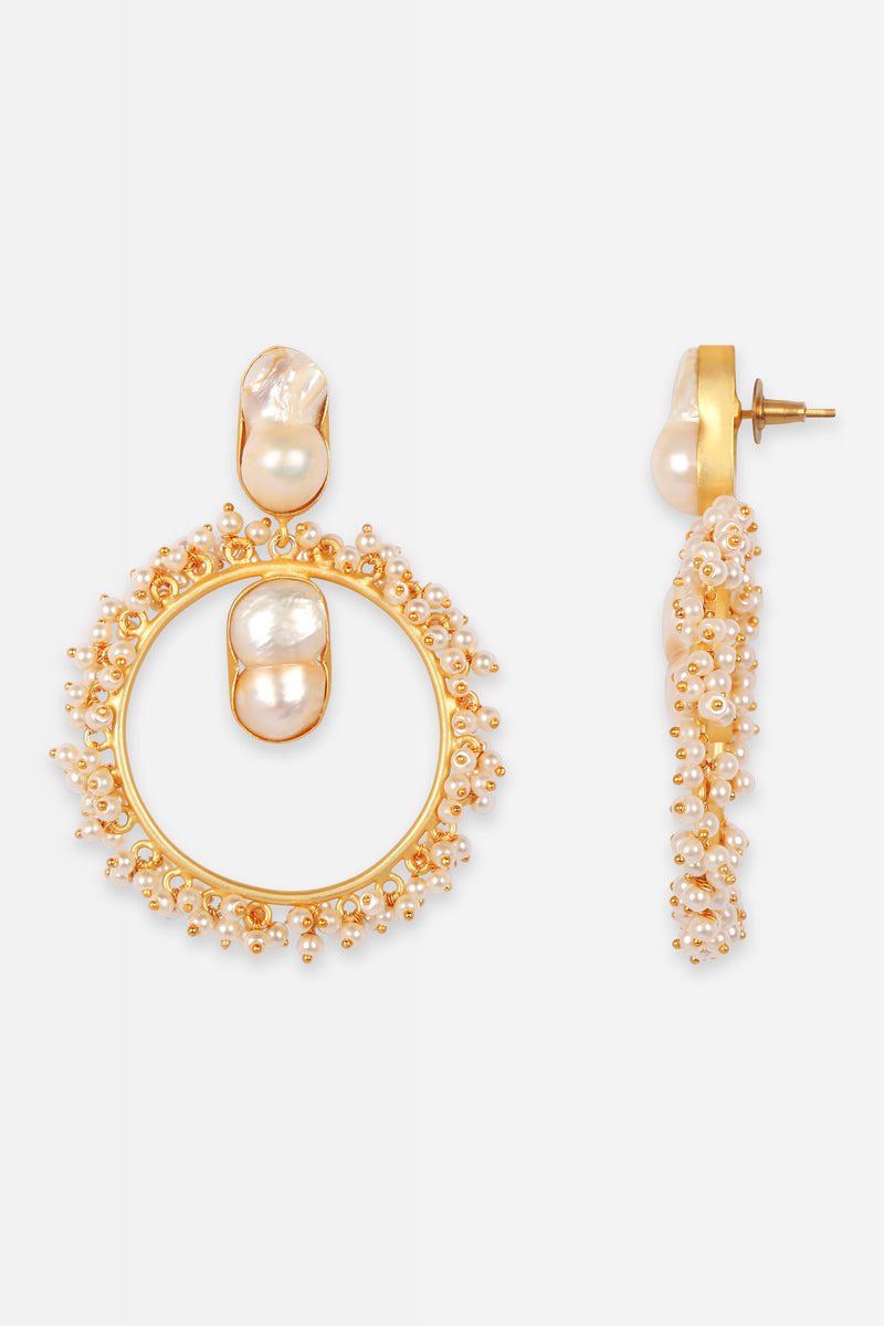 Isabella Pearl earrings