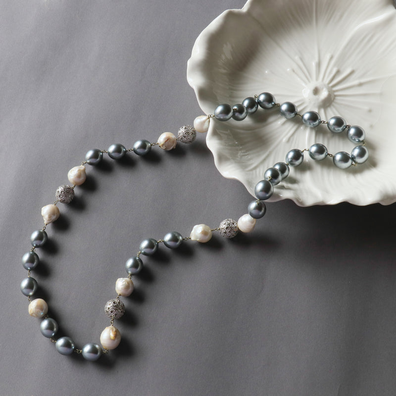 Grey & Baroque Pearl string with diamond beads