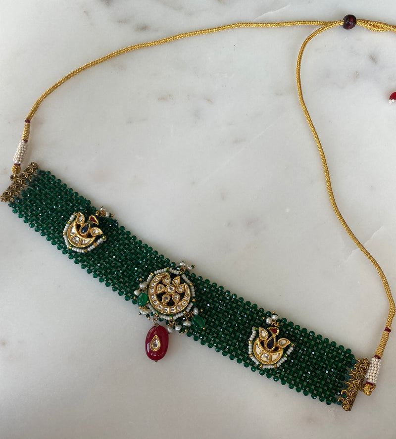 Emerald choker