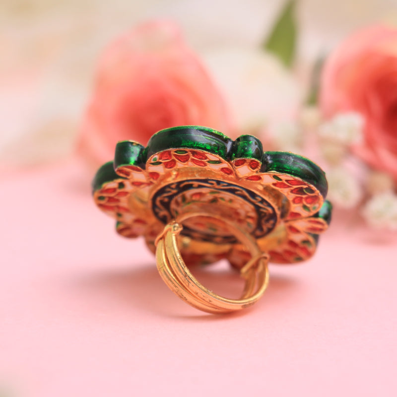Flower ring emerald